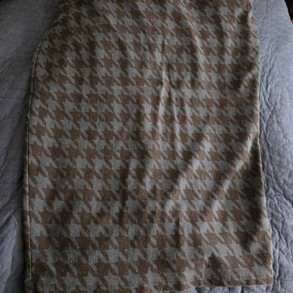 Torrid Black and Blue Houndstooth Pencil Skirt